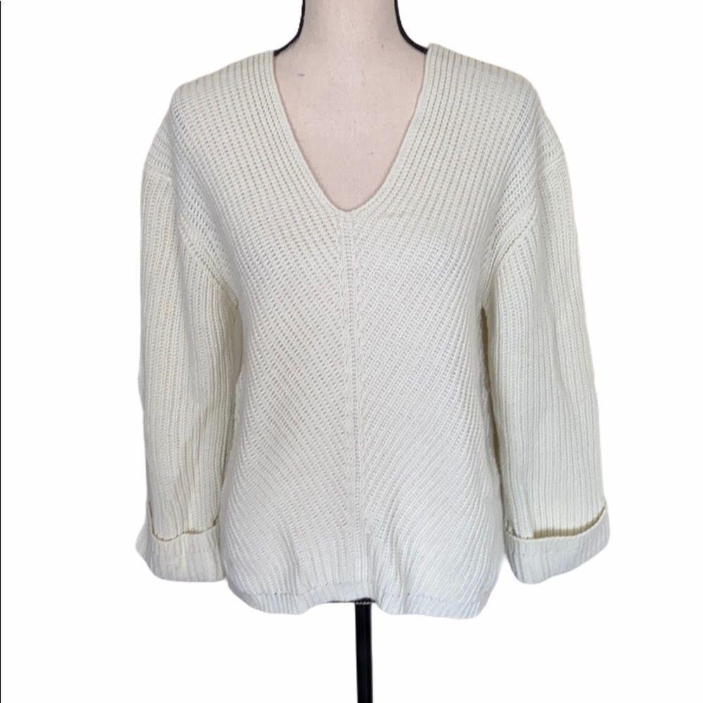 Cotton Emporium Cream V-neckline Sweater Size XS